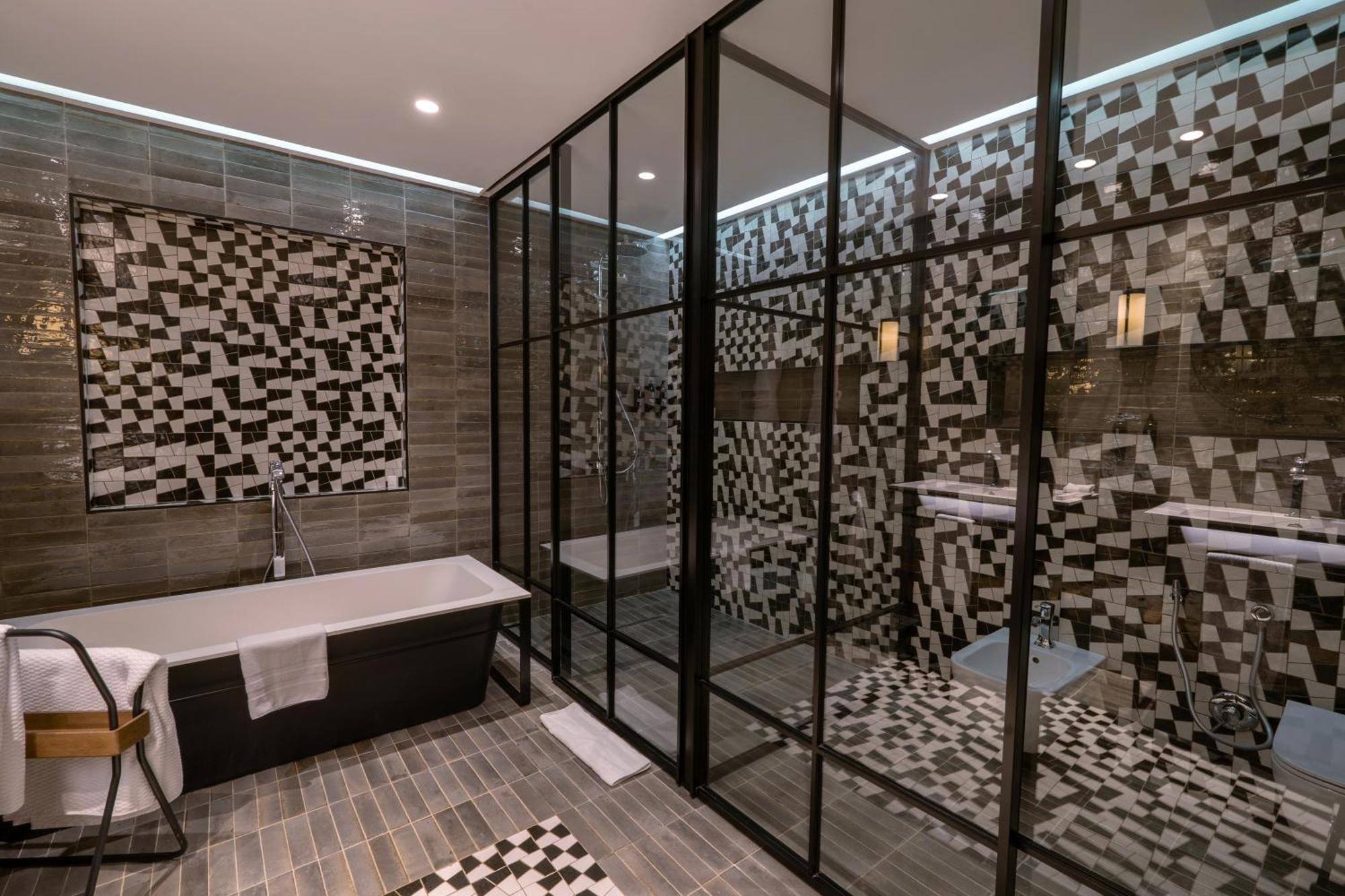 Kaan Hotel 4*